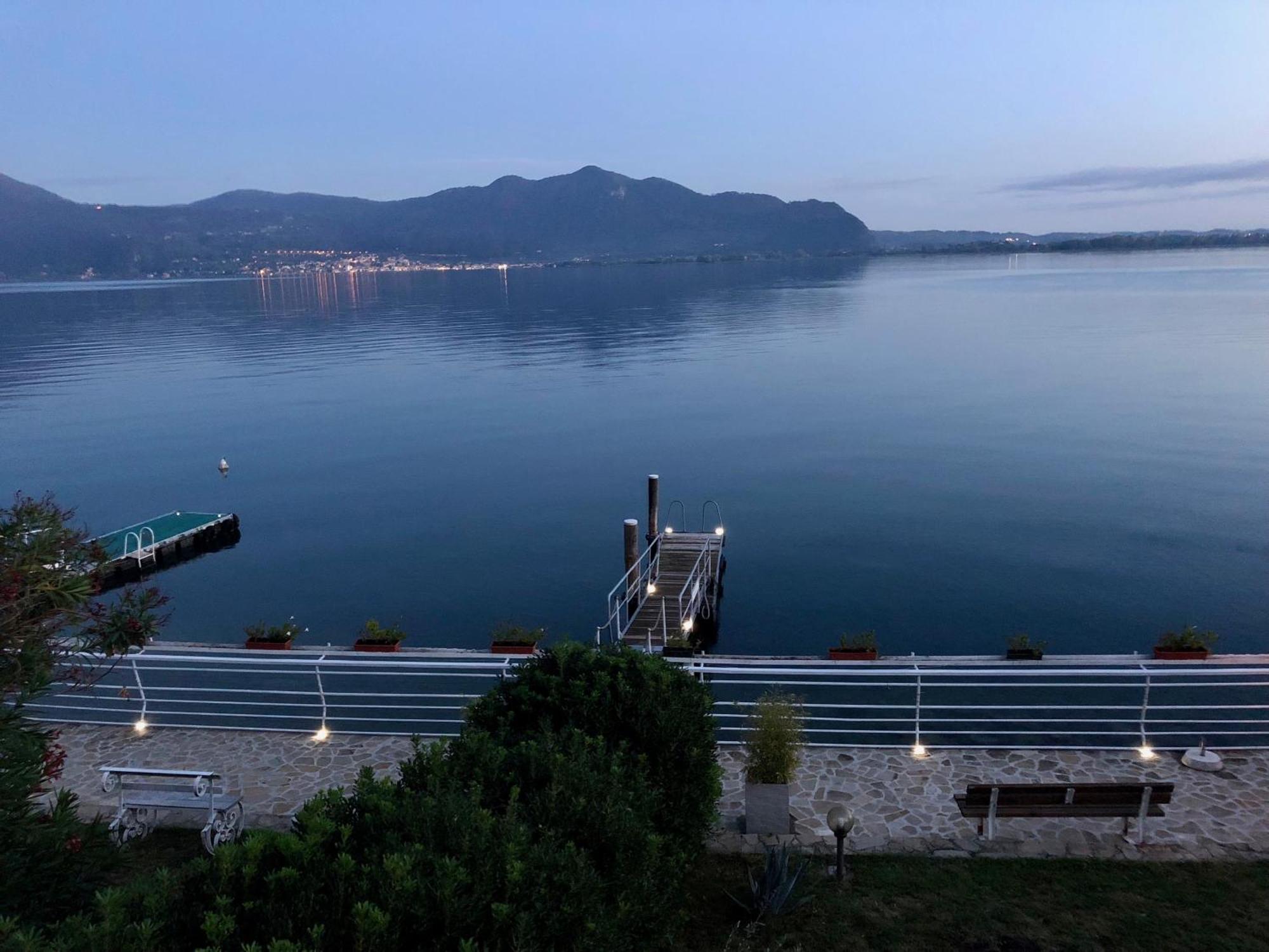 Villa Anastasye Your Lakefront Vacation Rental Predore Exterior photo