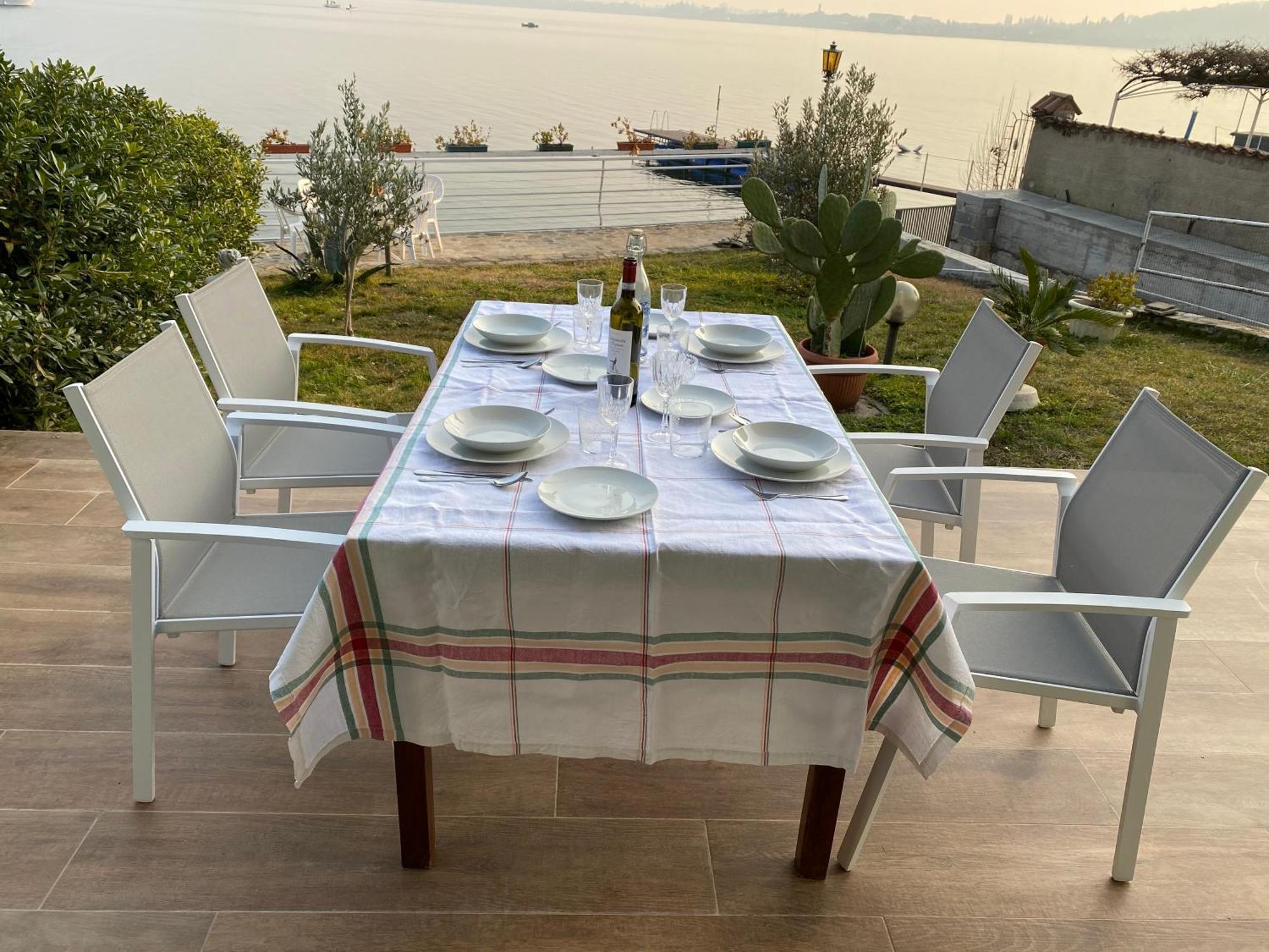 Villa Anastasye Your Lakefront Vacation Rental Predore Exterior photo