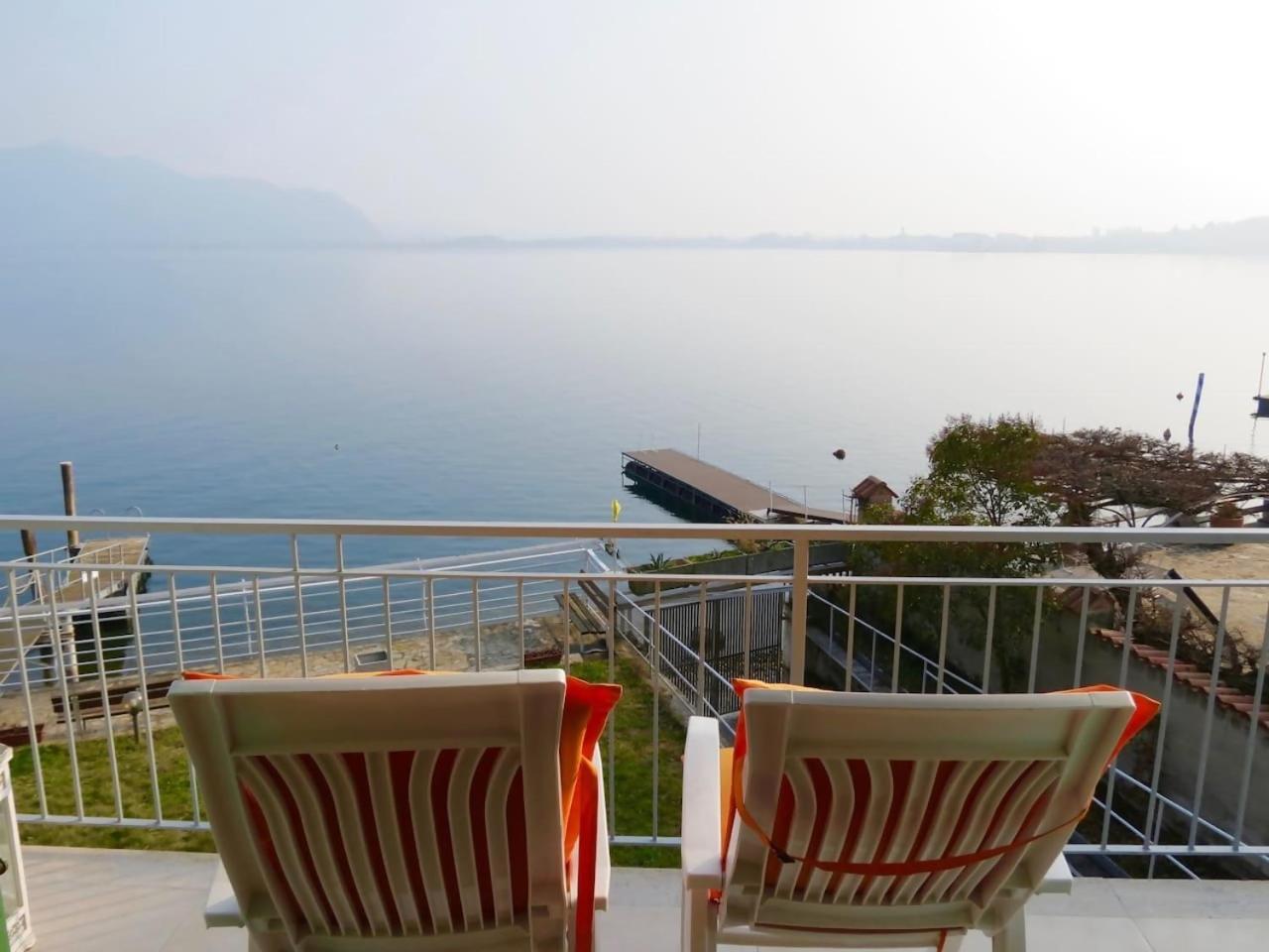 Villa Anastasye Your Lakefront Vacation Rental Predore Room photo