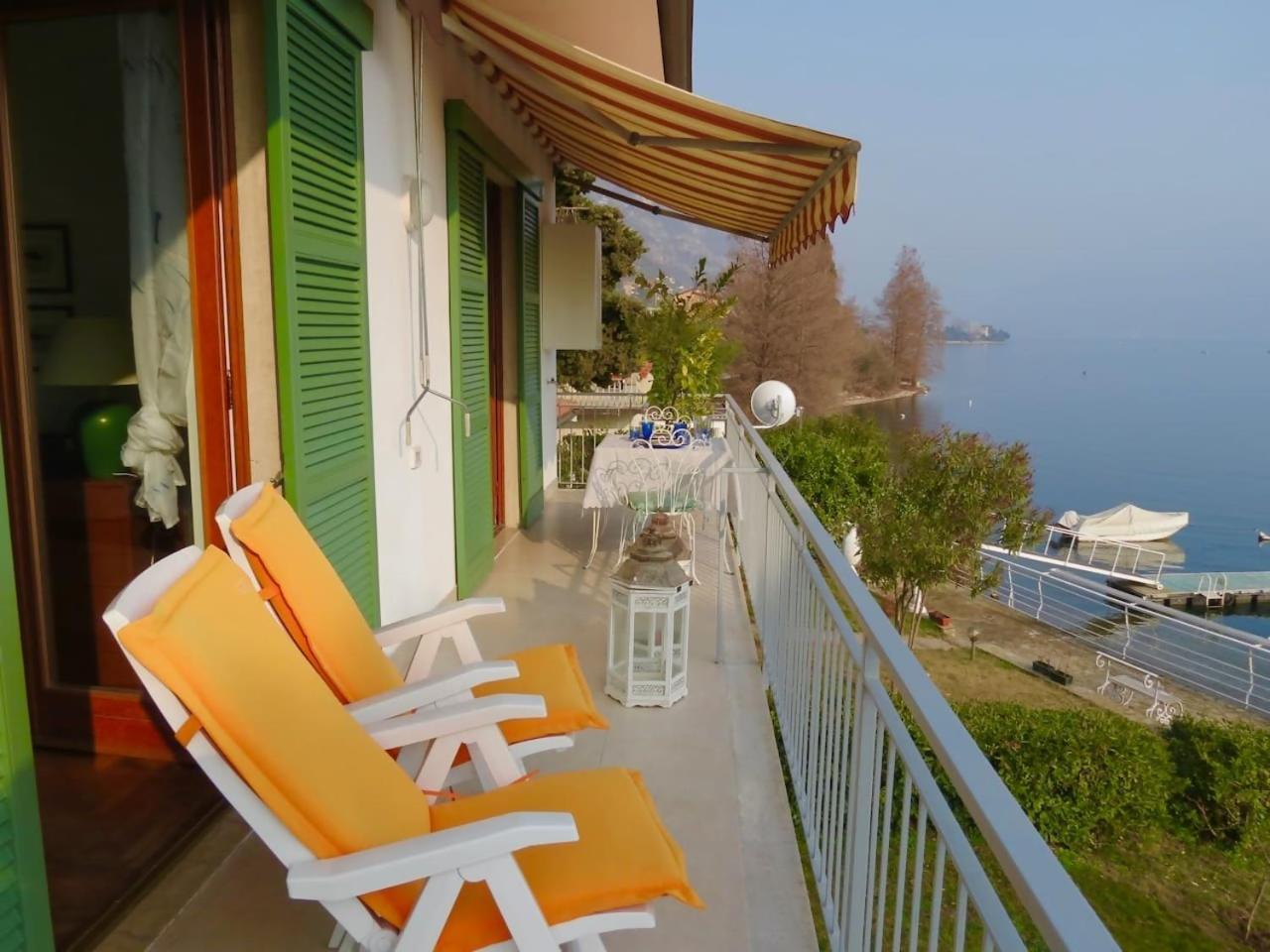 Villa Anastasye Your Lakefront Vacation Rental Predore Room photo